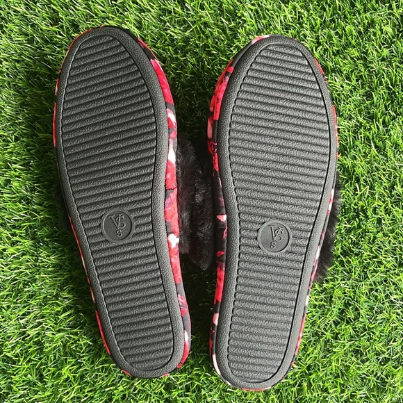 VICTORIAS SECRET Signature Satin Floral Slippers size small - Picture 7 of 9